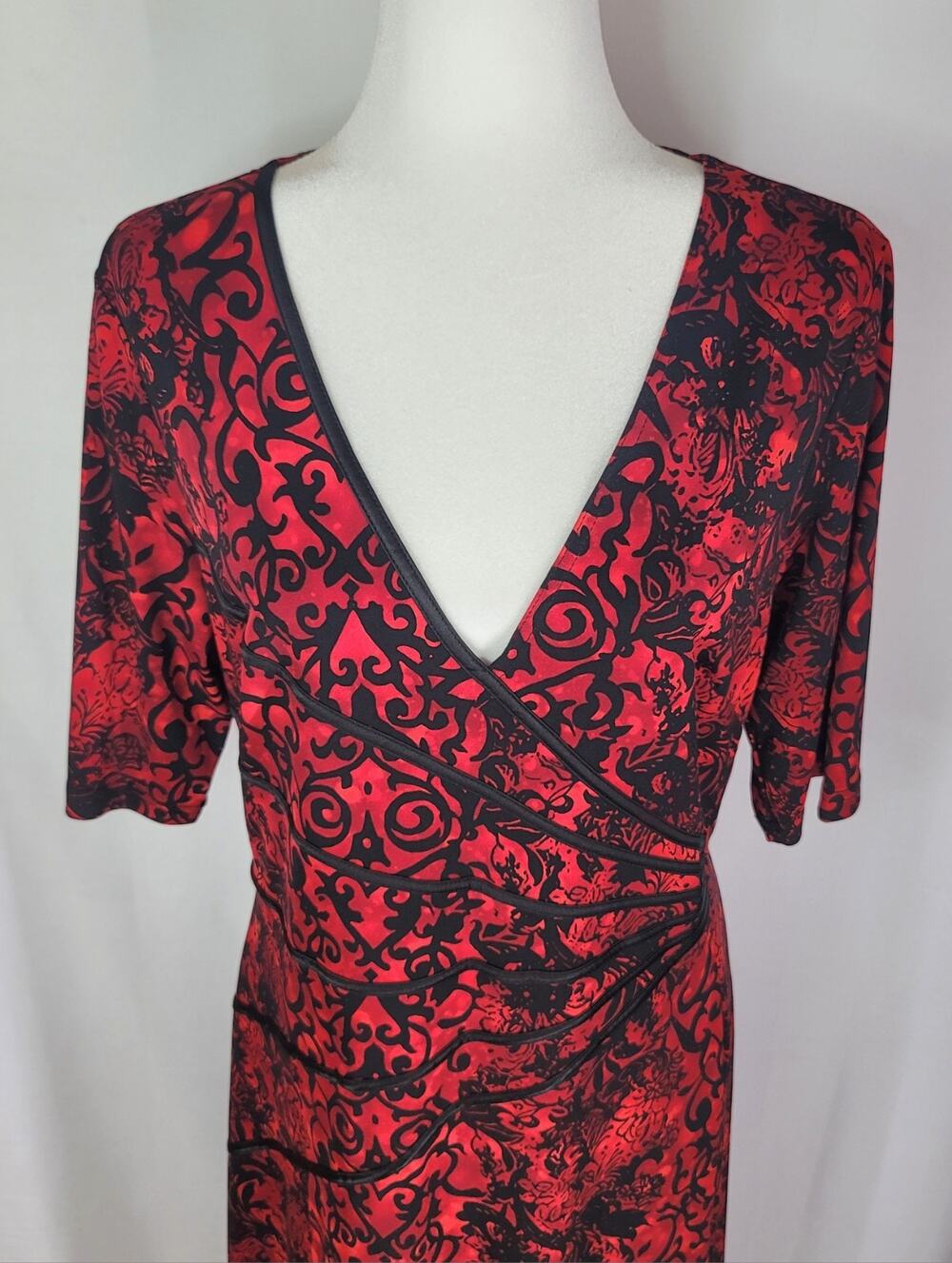 Red & Black CONNECTED APPAREL V-Neck Half Sleeve Fit & Flare Midi Dress Size 14